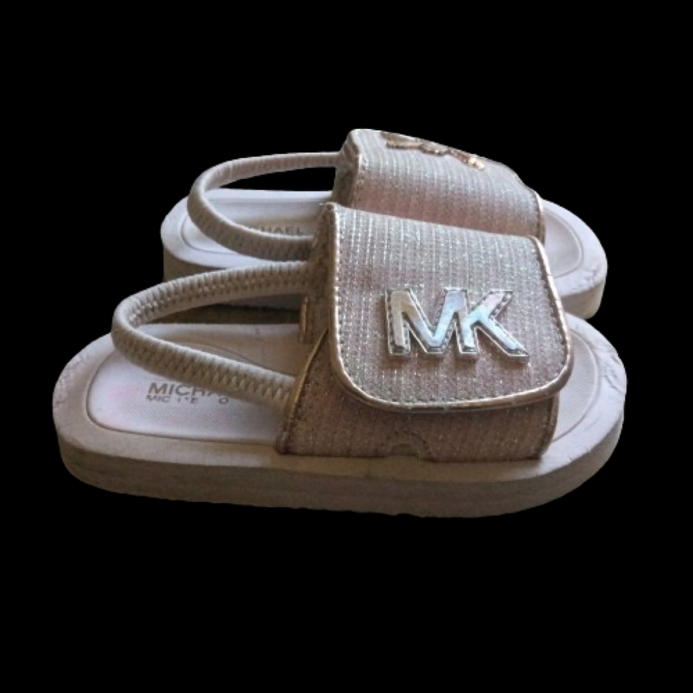 Michael Kors Kids Eli Rylee Sandal in Pink. Toddler size 7.0
